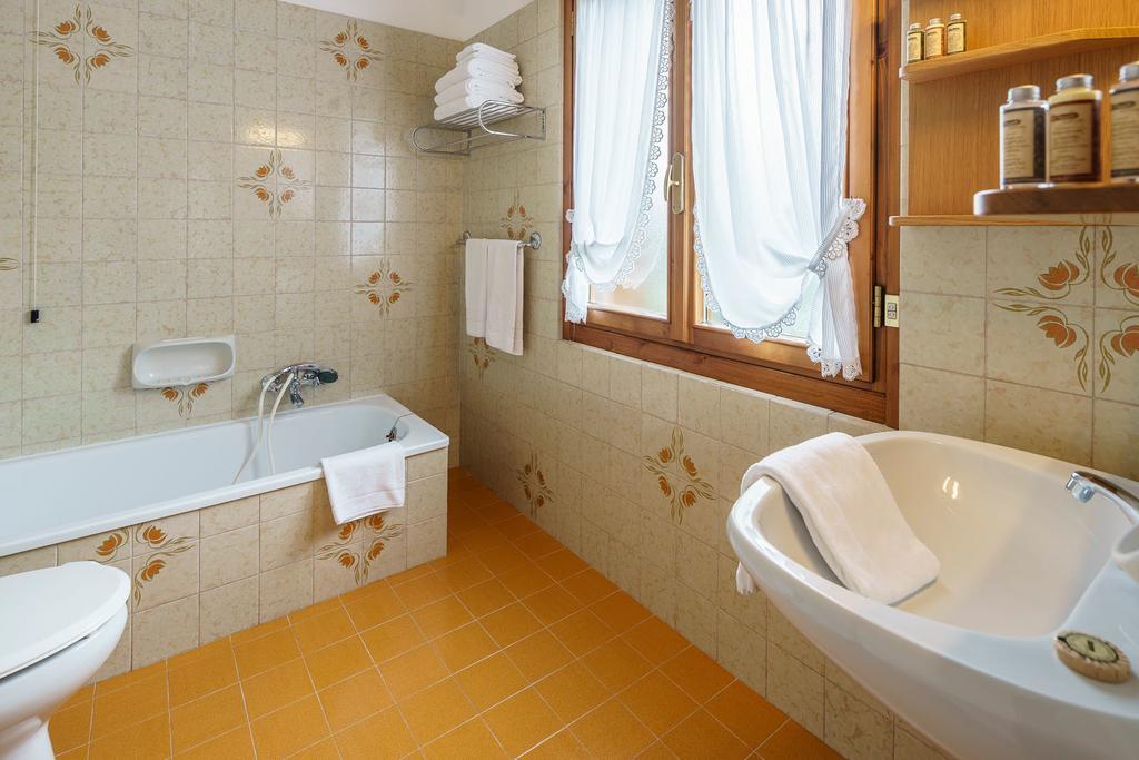 Hotel Roma San Vito di Cadore Oda fotoğraf
