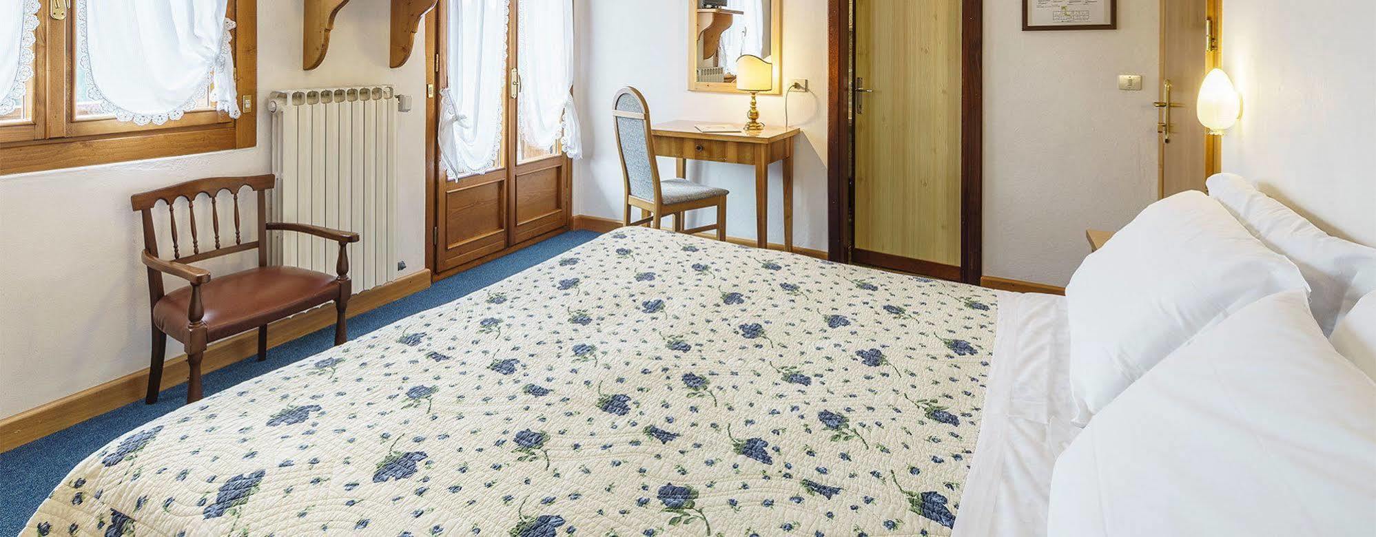 Hotel Roma San Vito di Cadore Dış mekan fotoğraf
